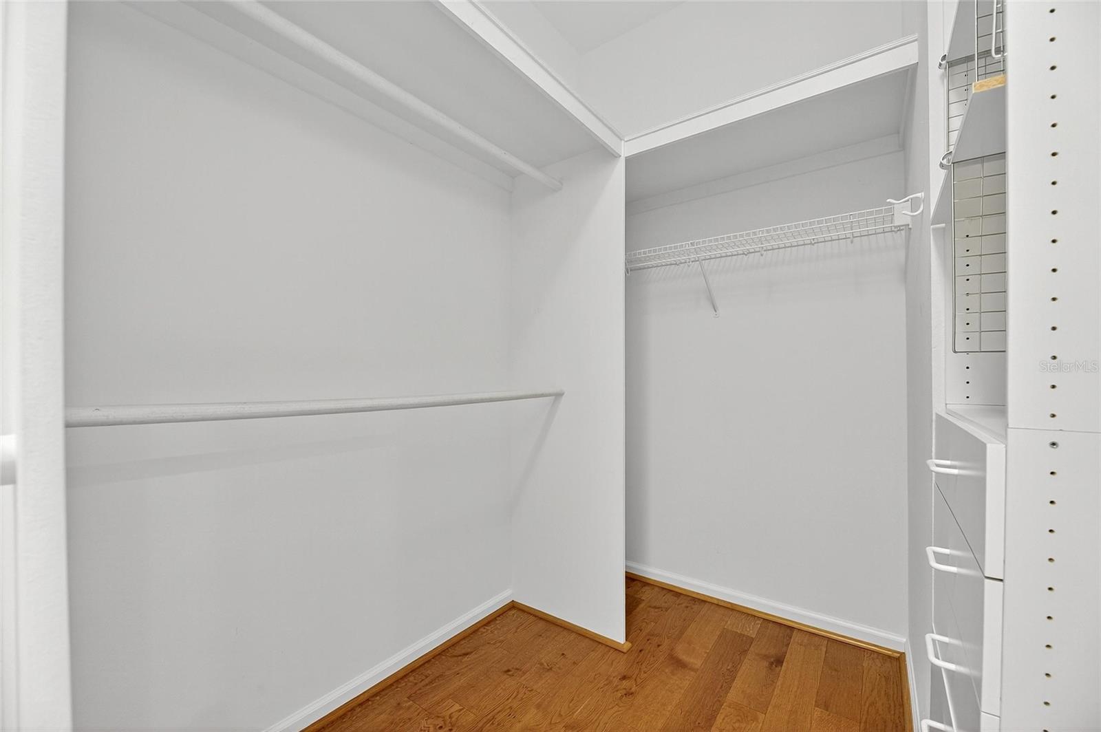 3093 SHOAL CREEK VILLAGE DR