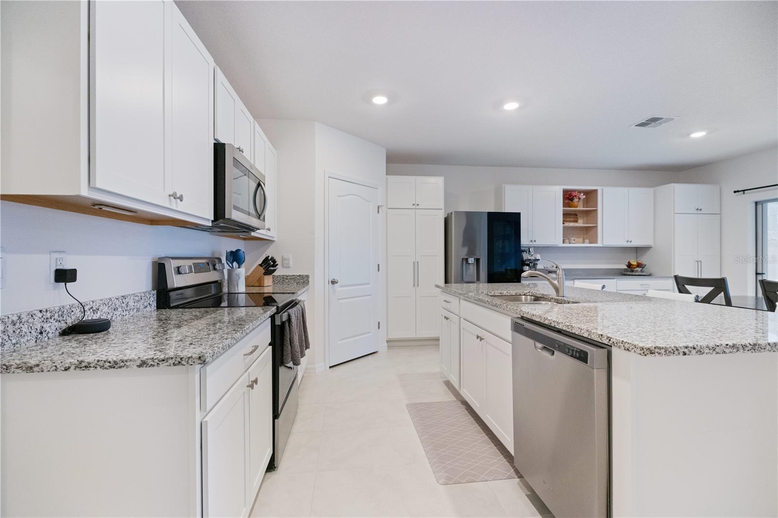 5739 GREY GRANITE WAY