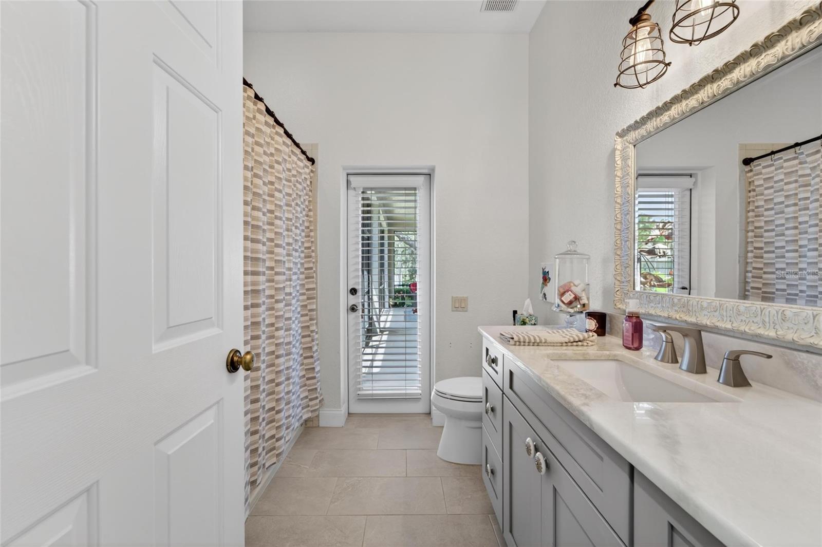 2665 HICKORY VIEW LOOP