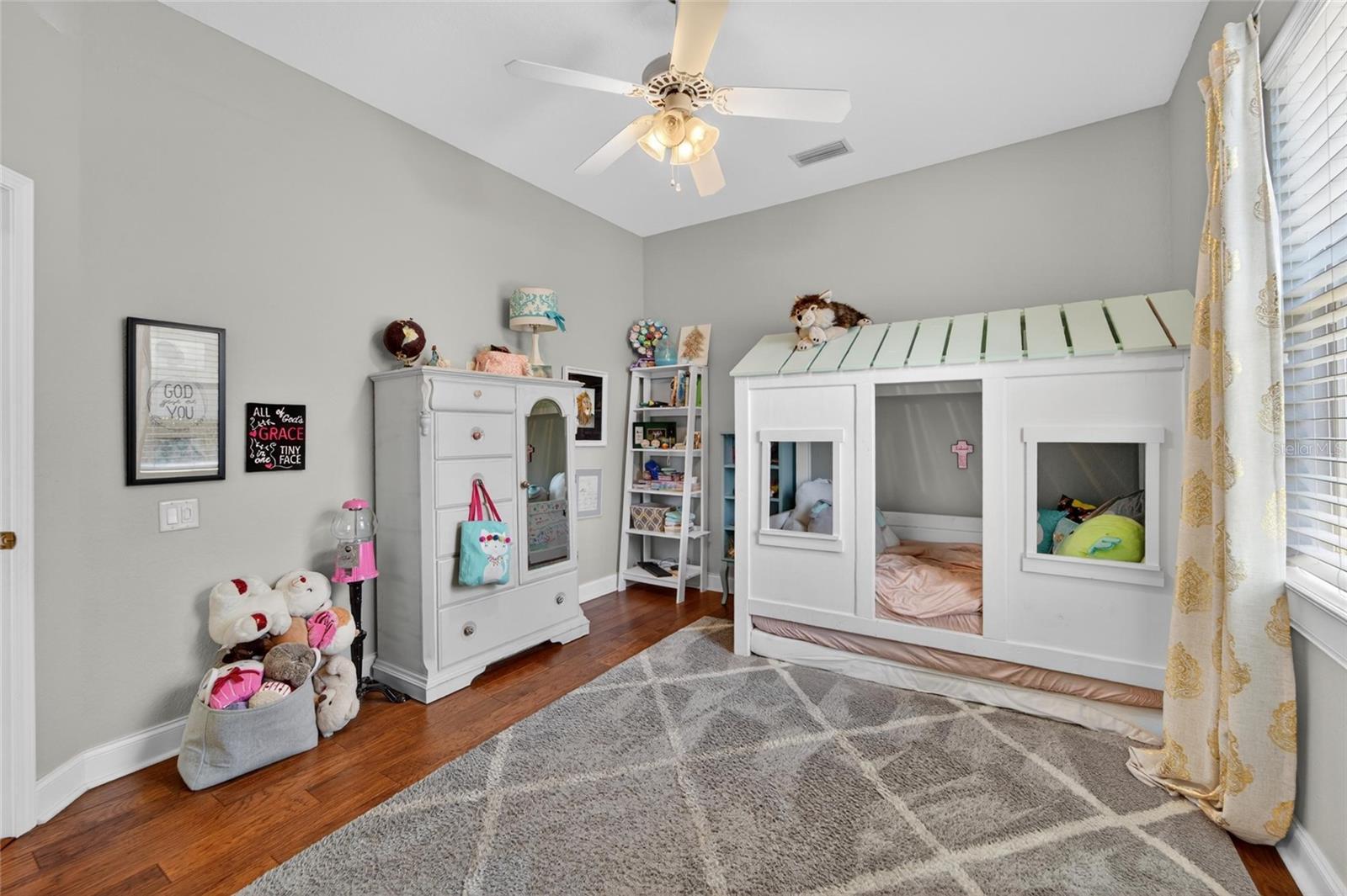 2665 HICKORY VIEW LOOP