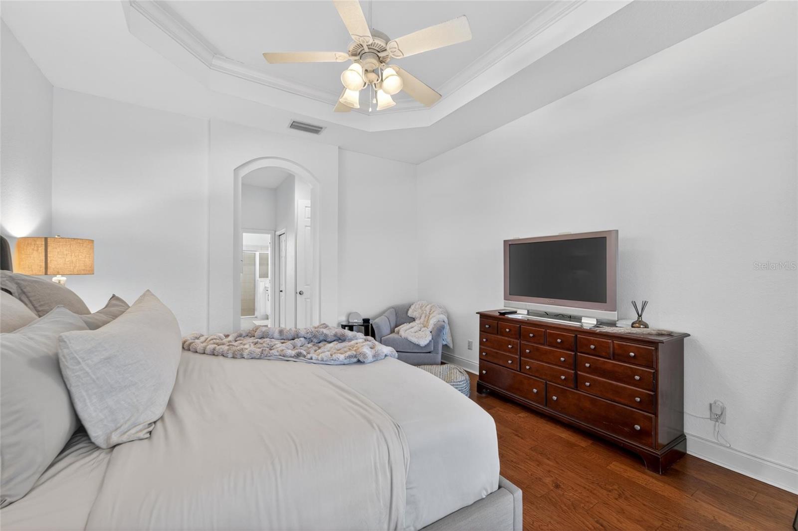 2665 HICKORY VIEW LOOP