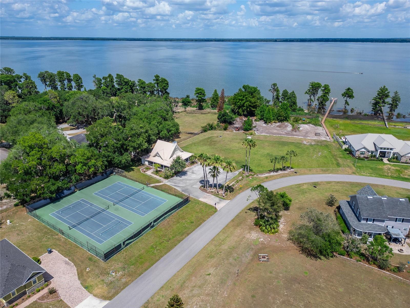 6360 RIVERLAKE CT