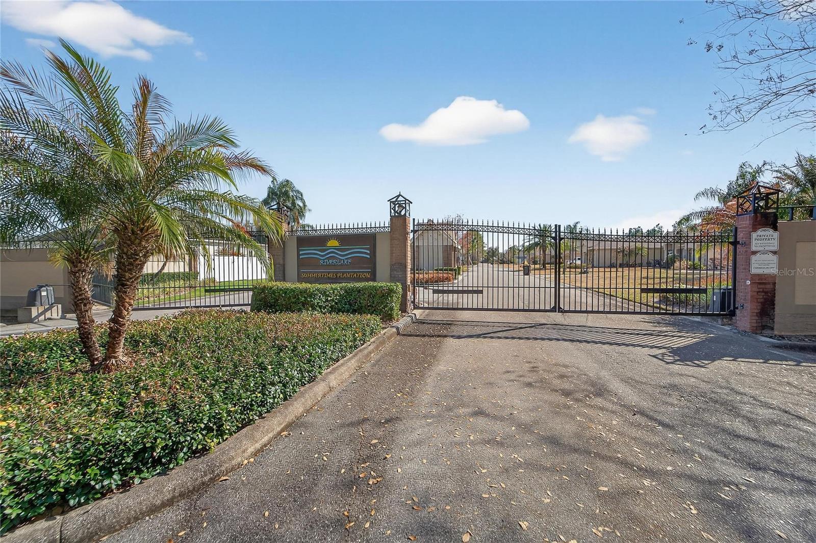 6360 RIVERLAKE CT
