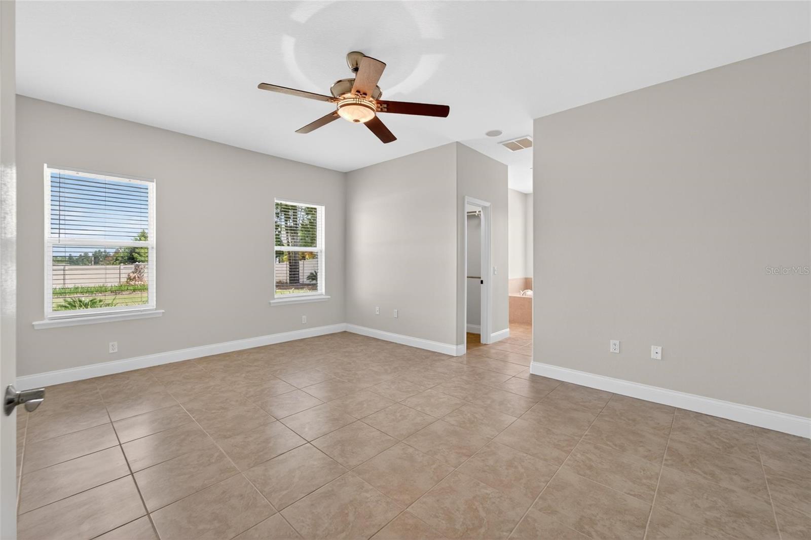 6360 RIVERLAKE CT