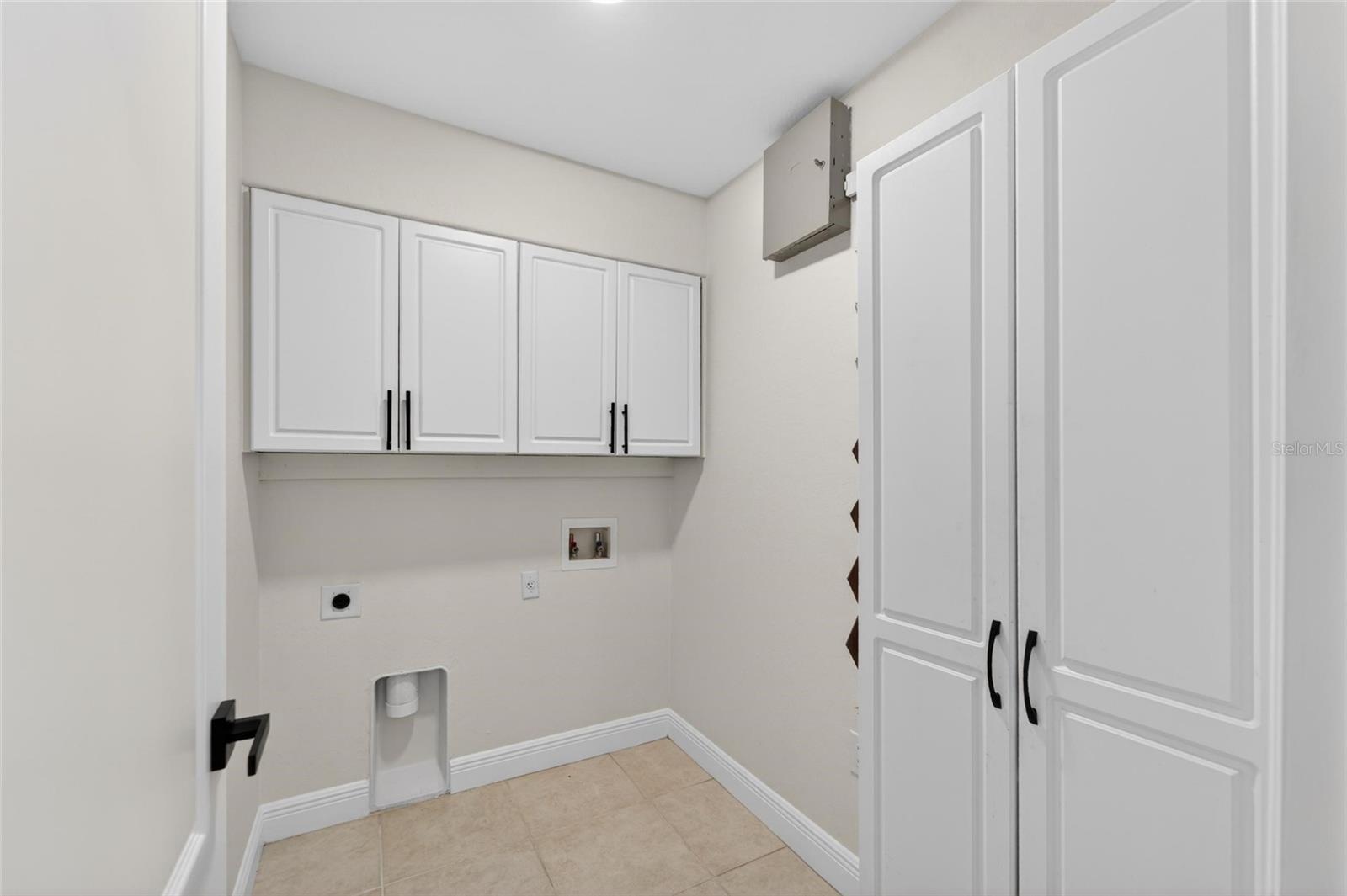 2663 BROOKSIDE BLUFF LOOP