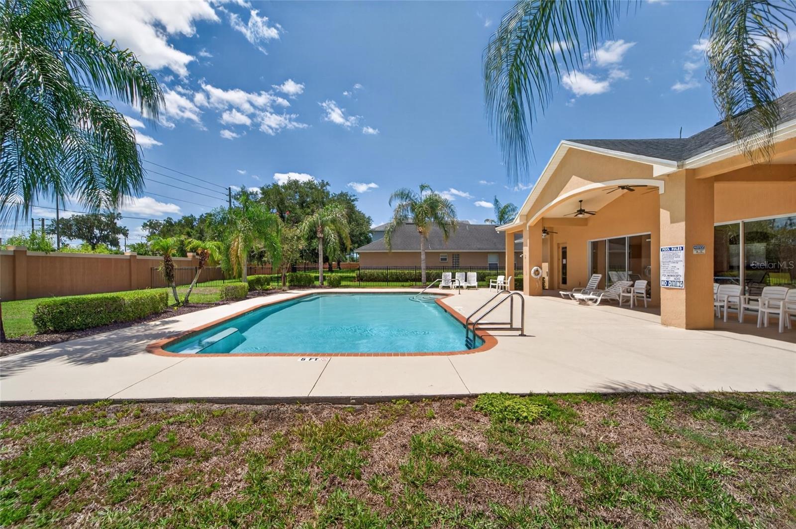 1035 STONEY CREEK DR