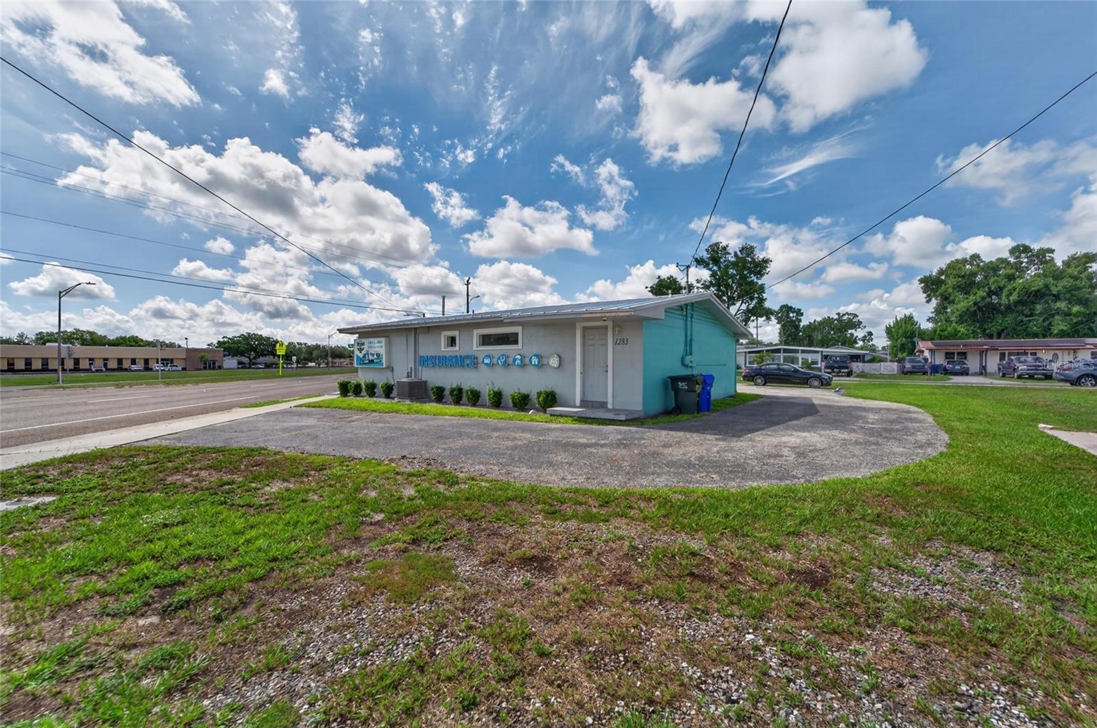 1233 BARTOW RD