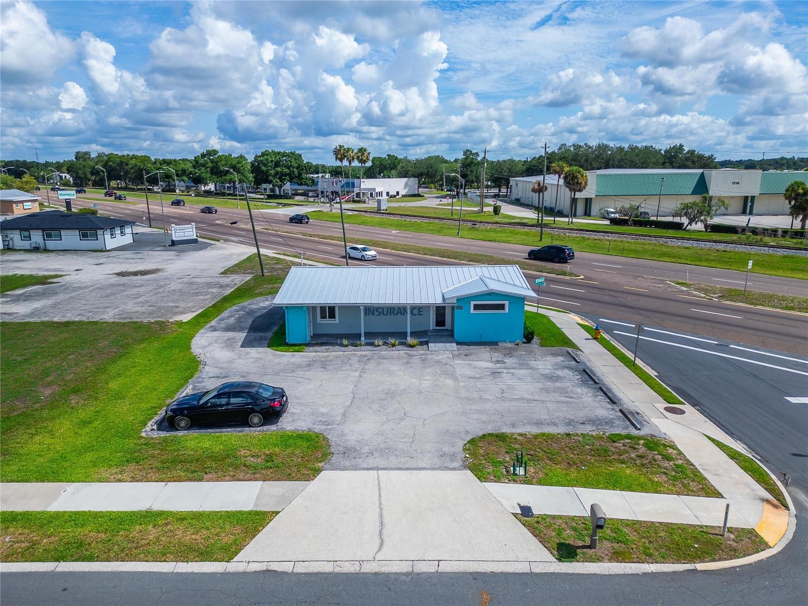 1233 BARTOW RD