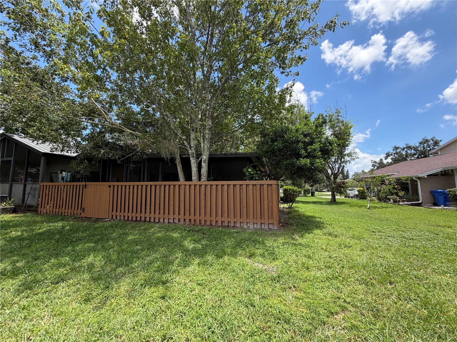15637 MORNING DR