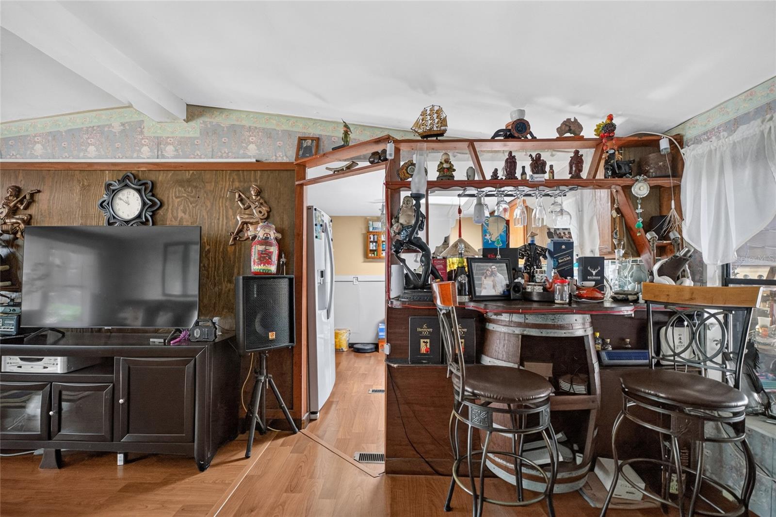 2558 MCINTOSH DR