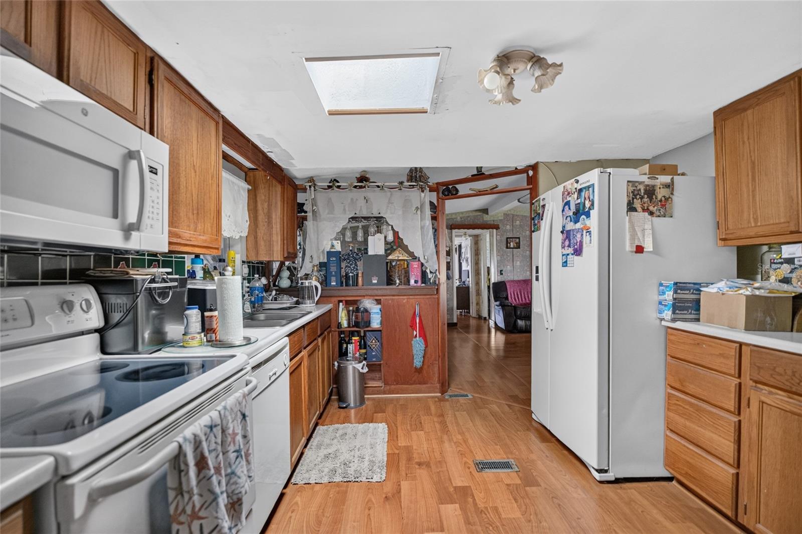 2558 MCINTOSH DR