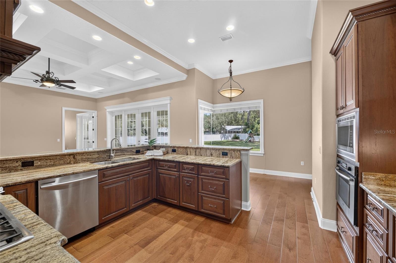 6408 WALKERS GLEN DR