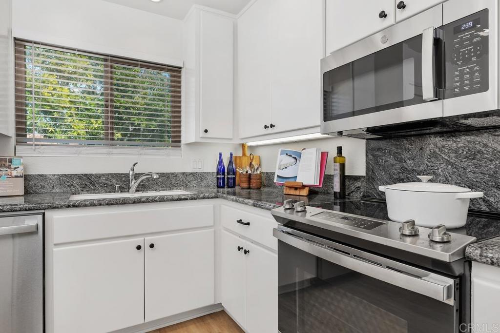 1827 Pleasantdale Drive