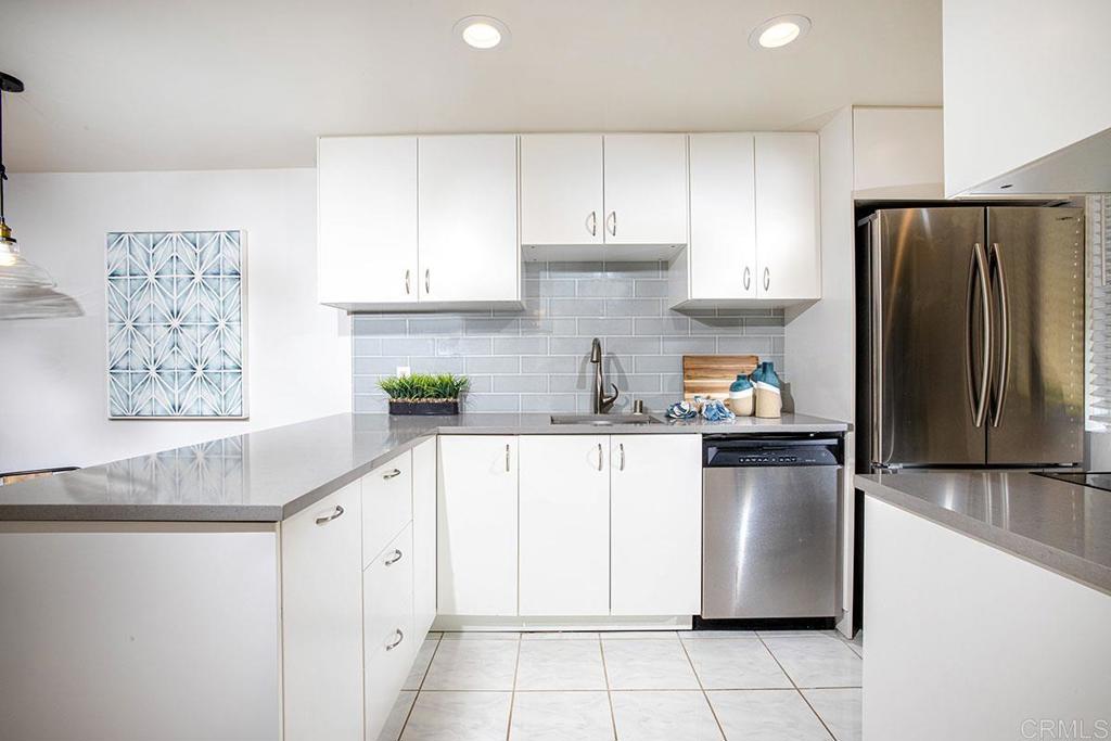 2352 Caringa Way Unit: C