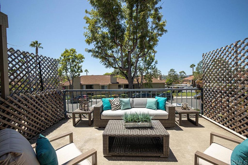 2352 Caringa Way Unit: C