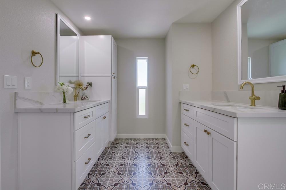 650 S Rancho Santa Fe Rd 50