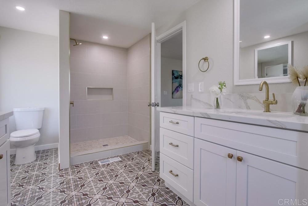 650 S Rancho Santa Fe Rd 50