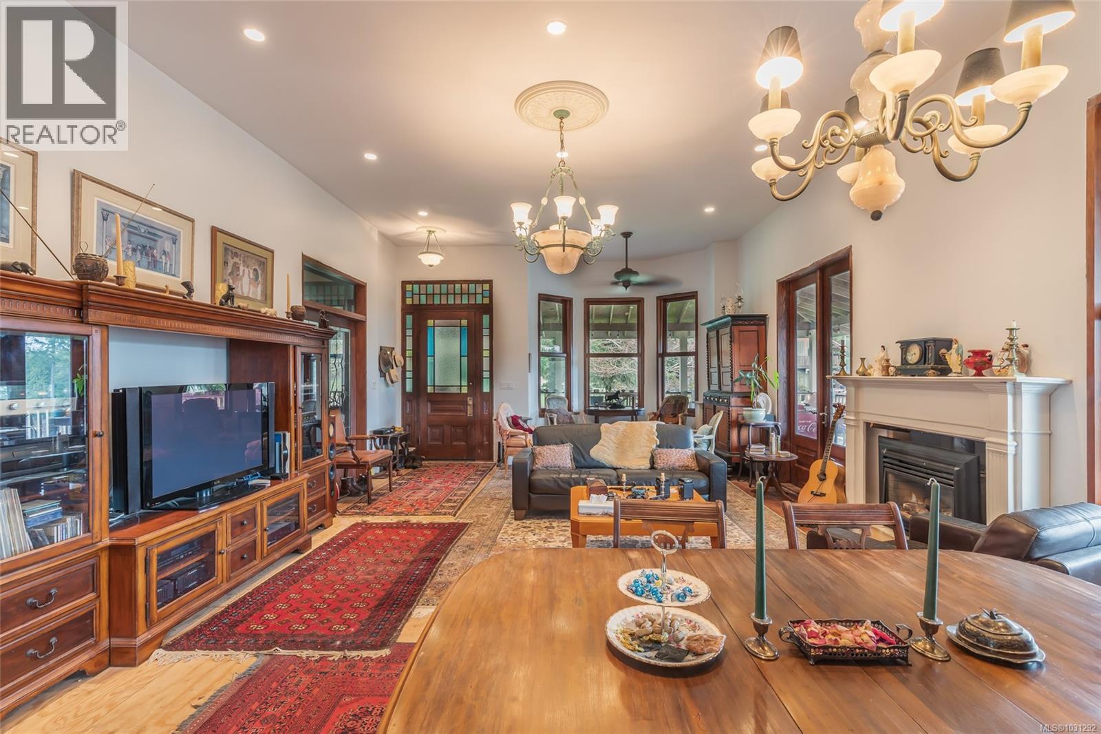 2300 East Wellington Rd