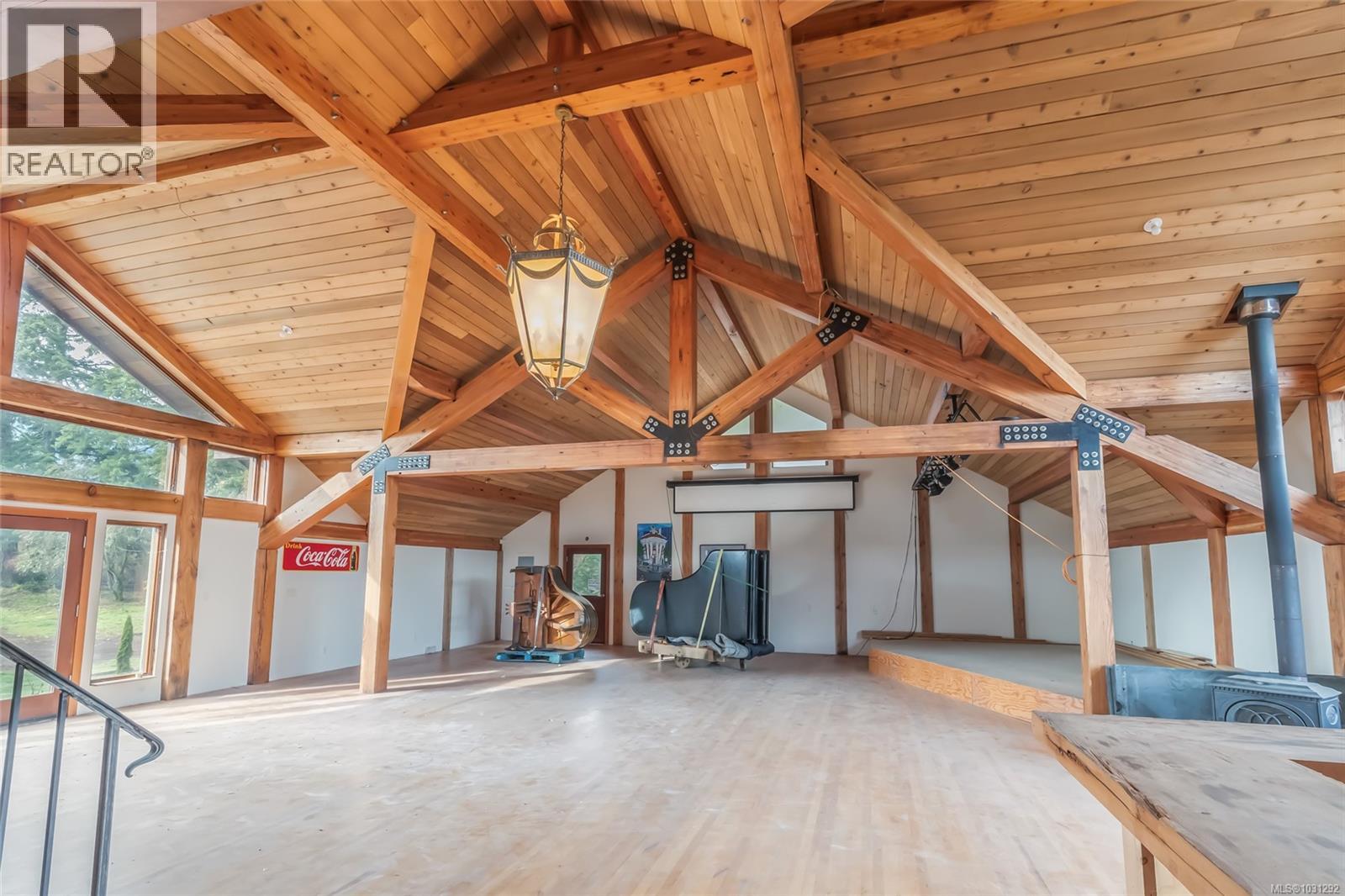 2300 East Wellington Rd