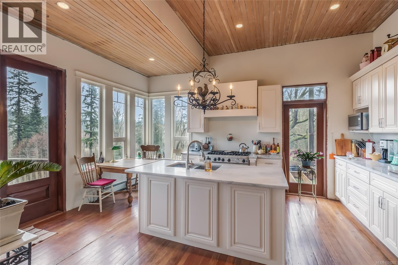 2300 East Wellington Rd