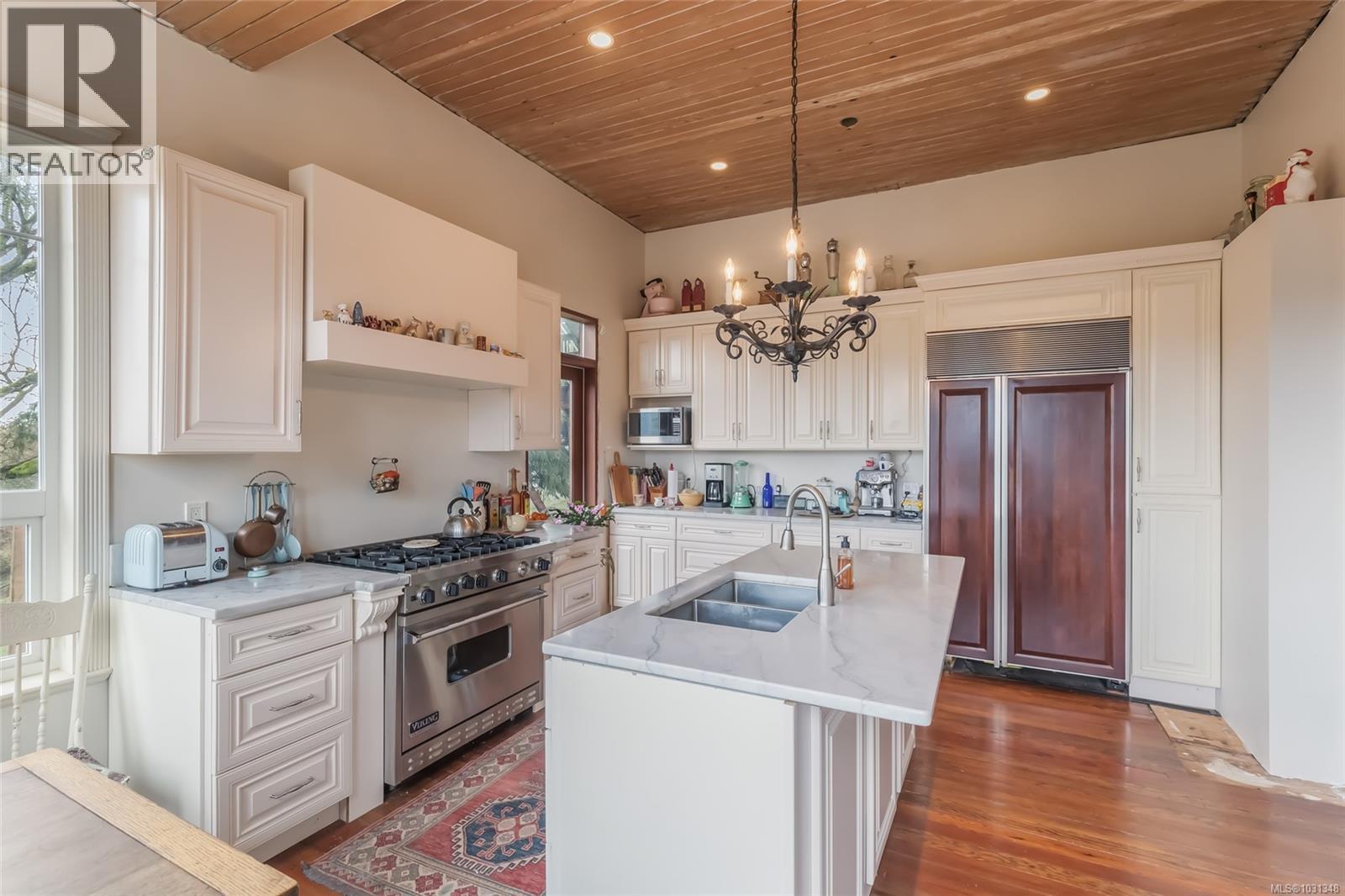 2300 East Wellington Rd