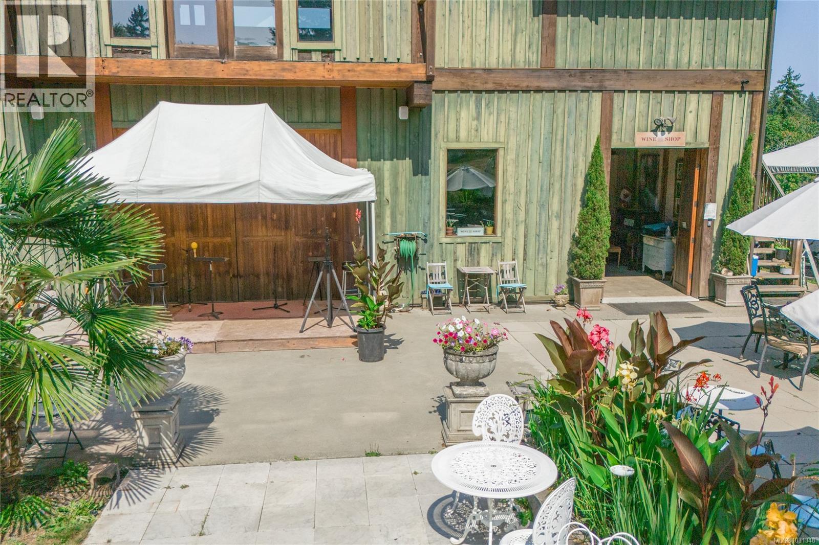 2300 East Wellington Rd