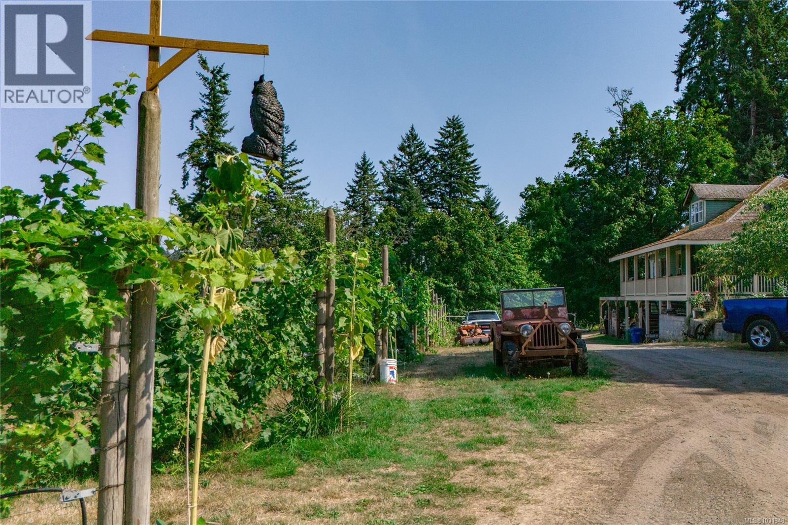 2300 East Wellington Rd