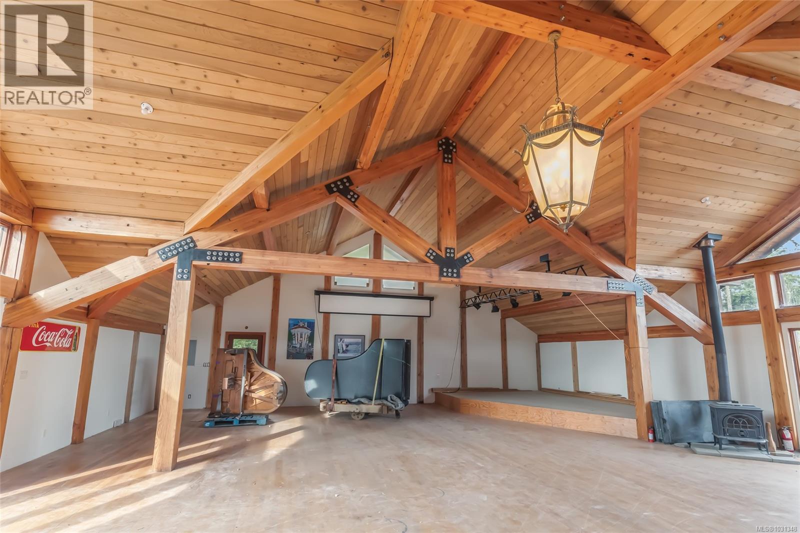 2300 East Wellington Rd