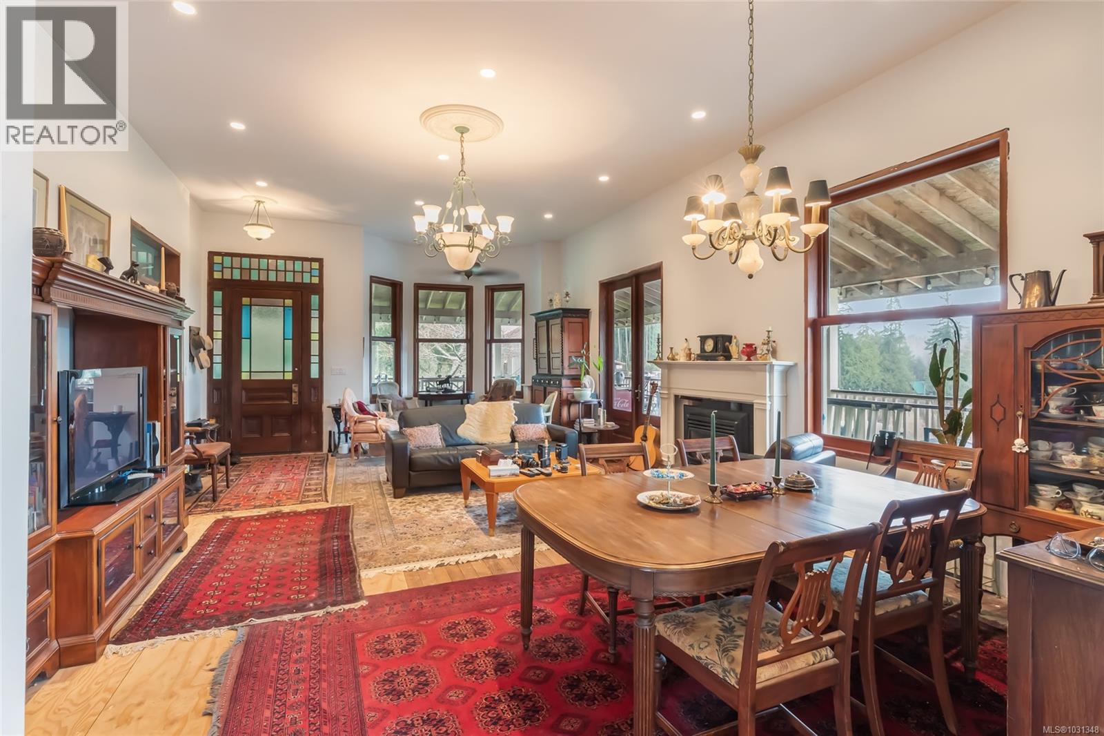 2300 East Wellington Rd