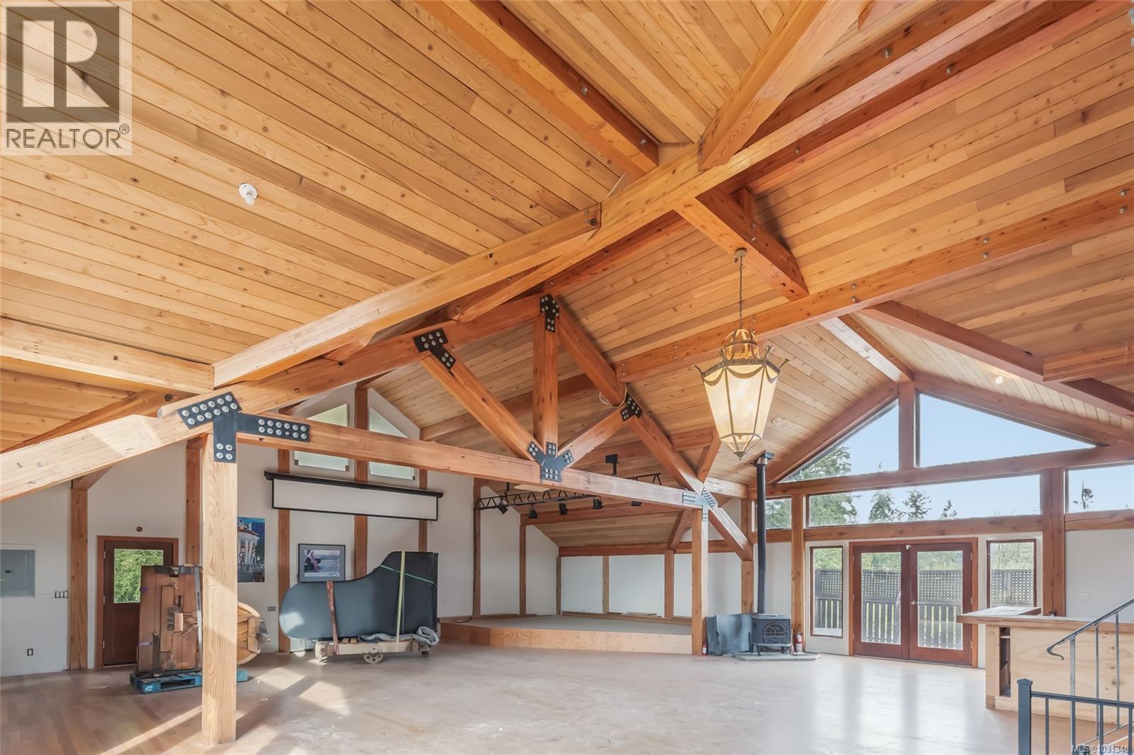 2300 East Wellington Rd