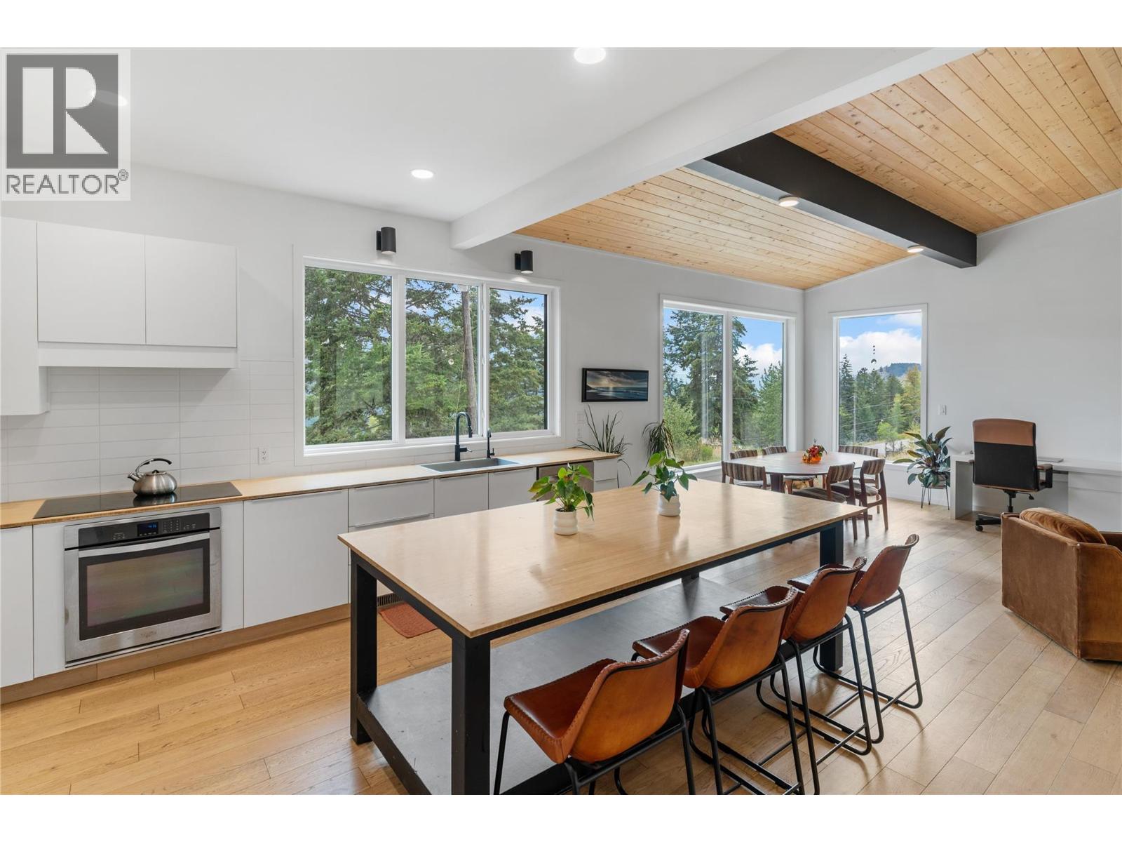 8250 Sun Valley Road