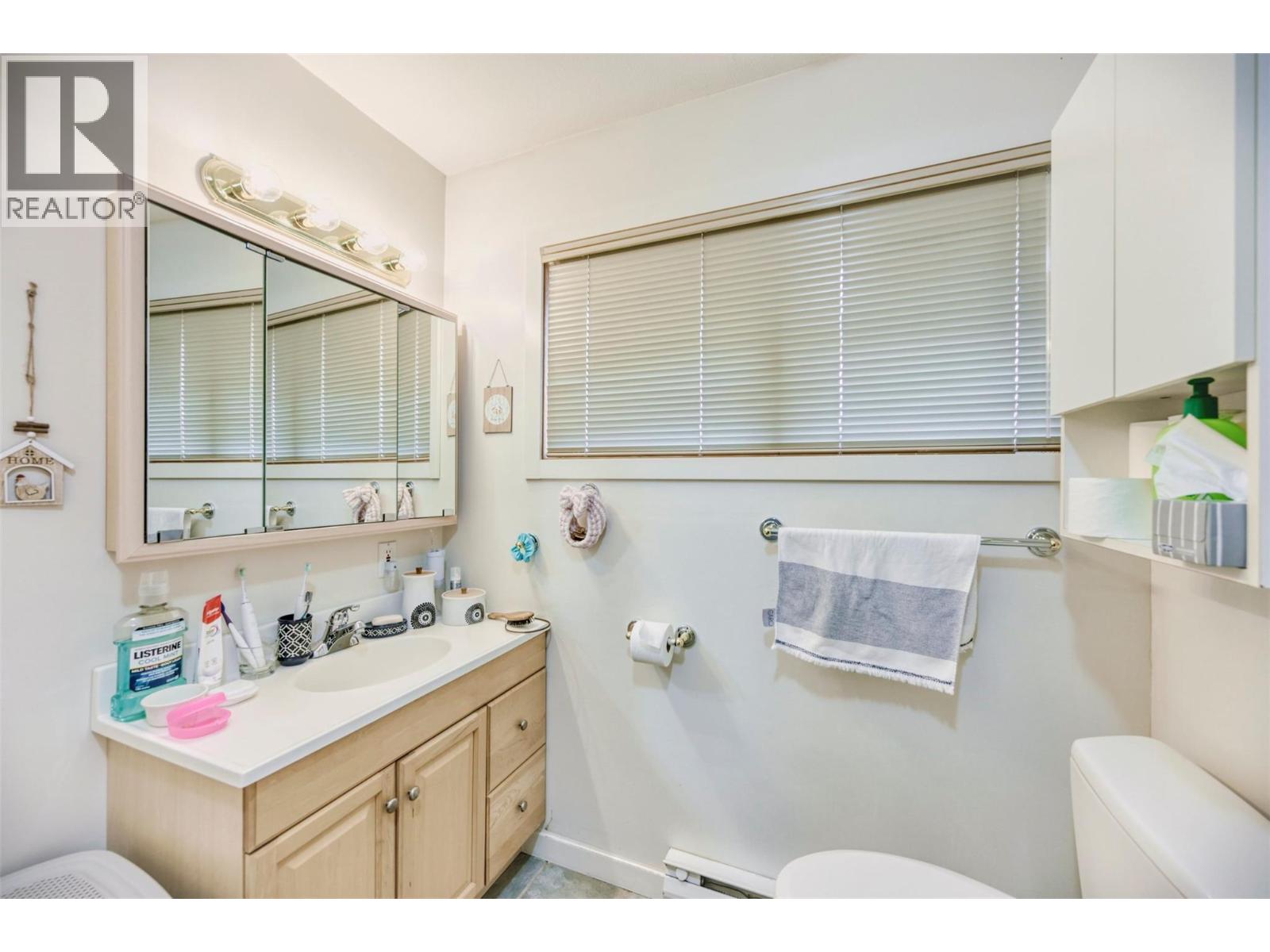 1282 Corbishley Avenue