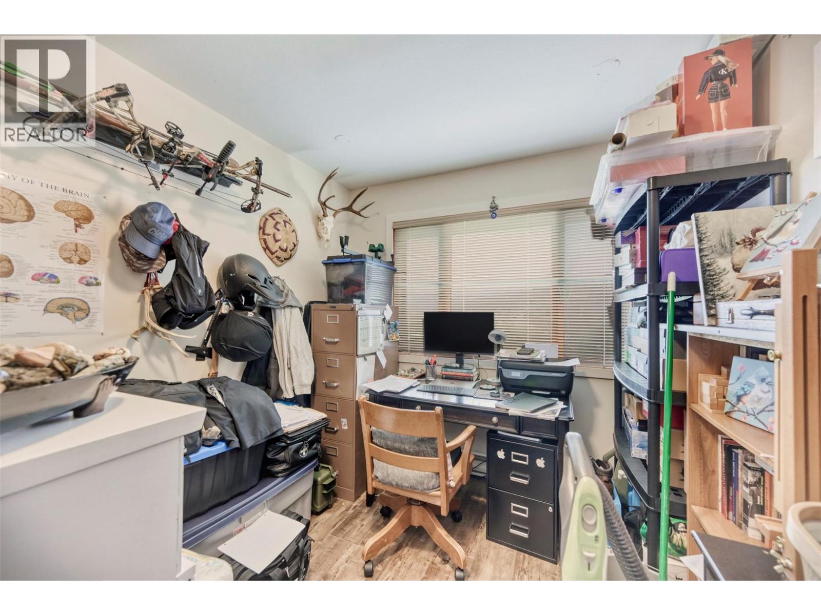 1282 Corbishley Avenue