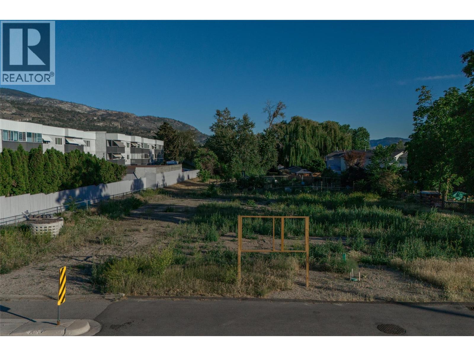274 Kinney Avenue