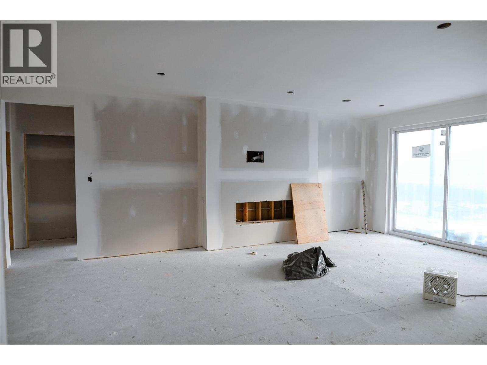 1096 Antler Drive