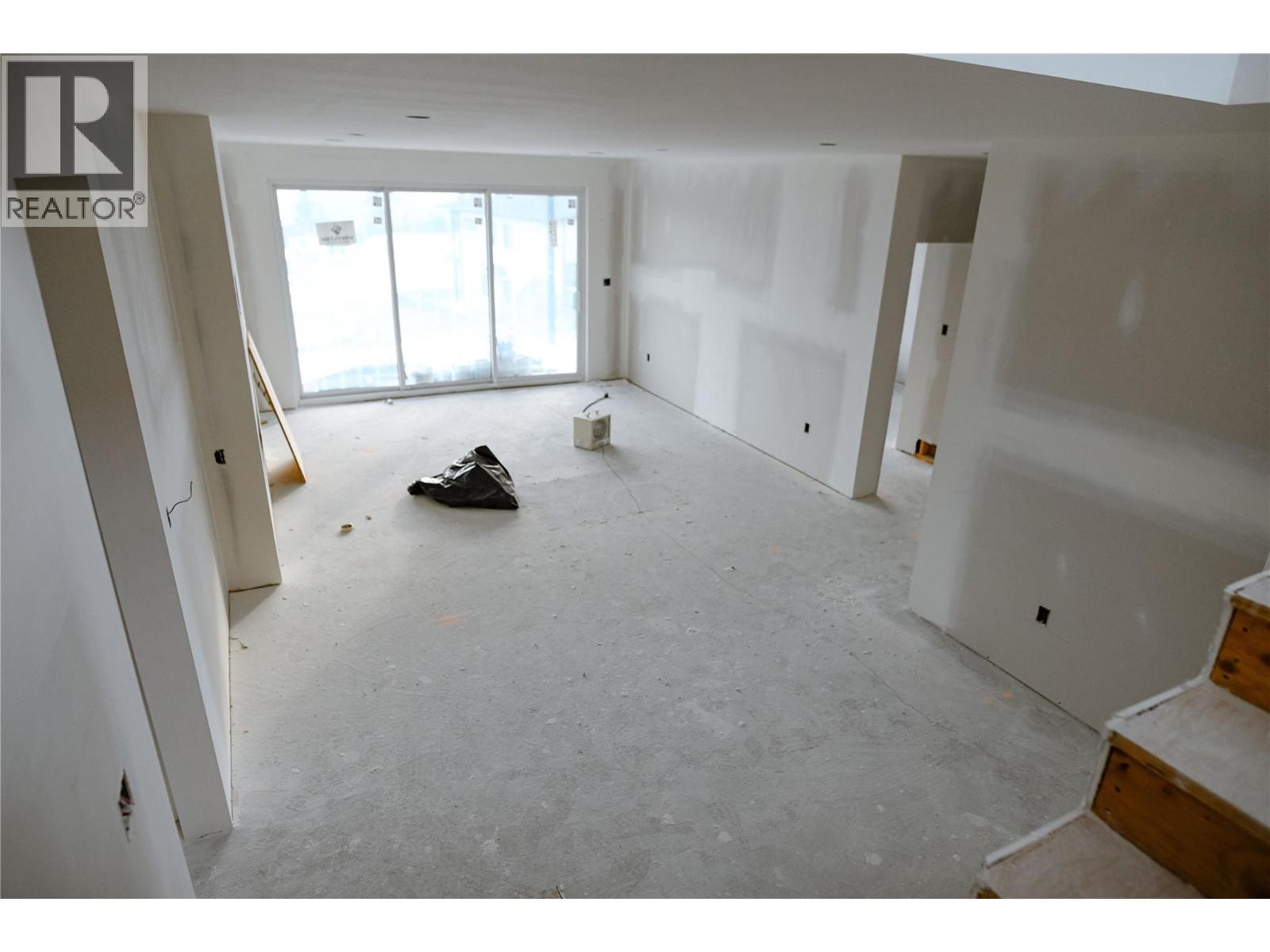 1096 Antler Drive