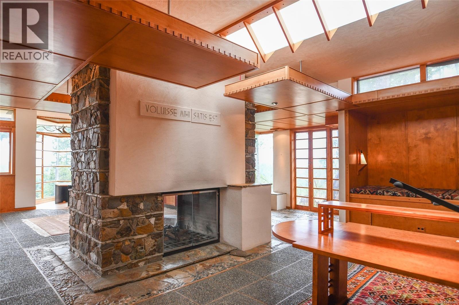 3326 Port Washington Rd