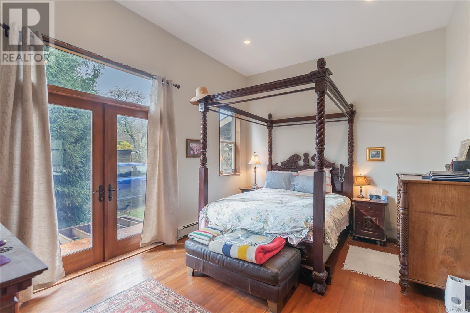 2300 East Wellington Rd