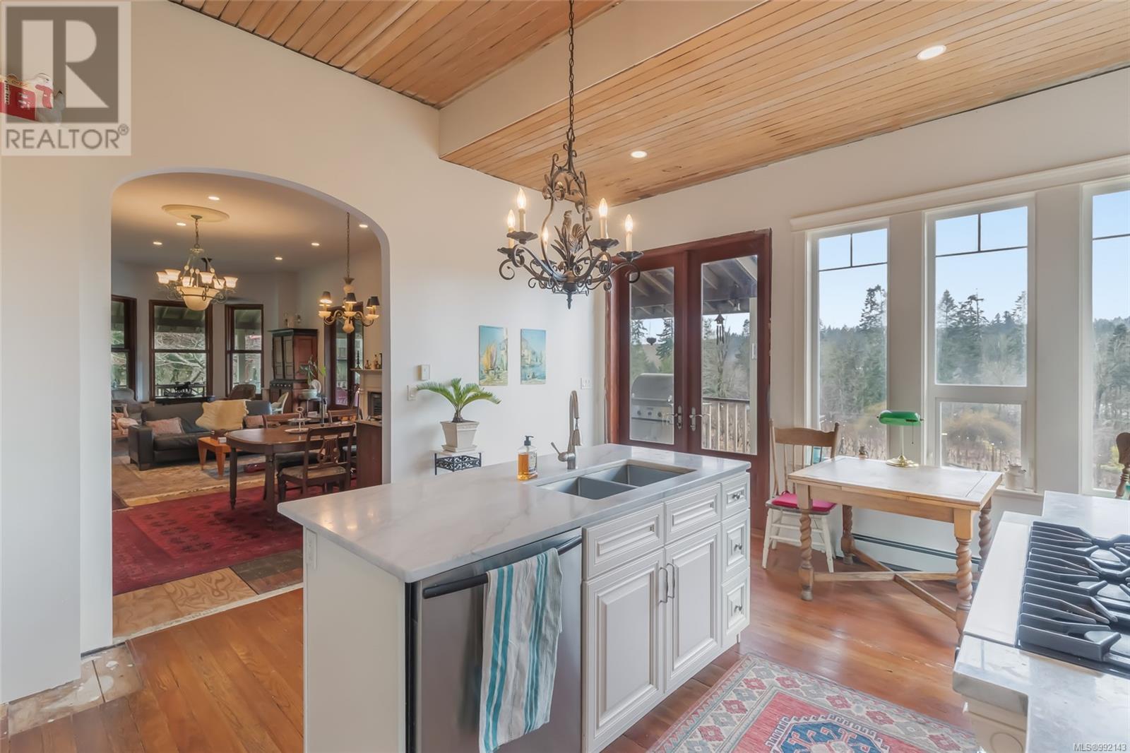 2300 East Wellington Rd