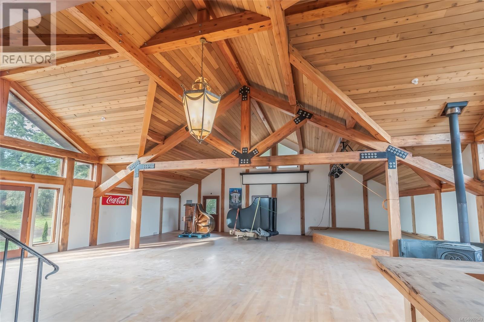 2300 East Wellington Rd