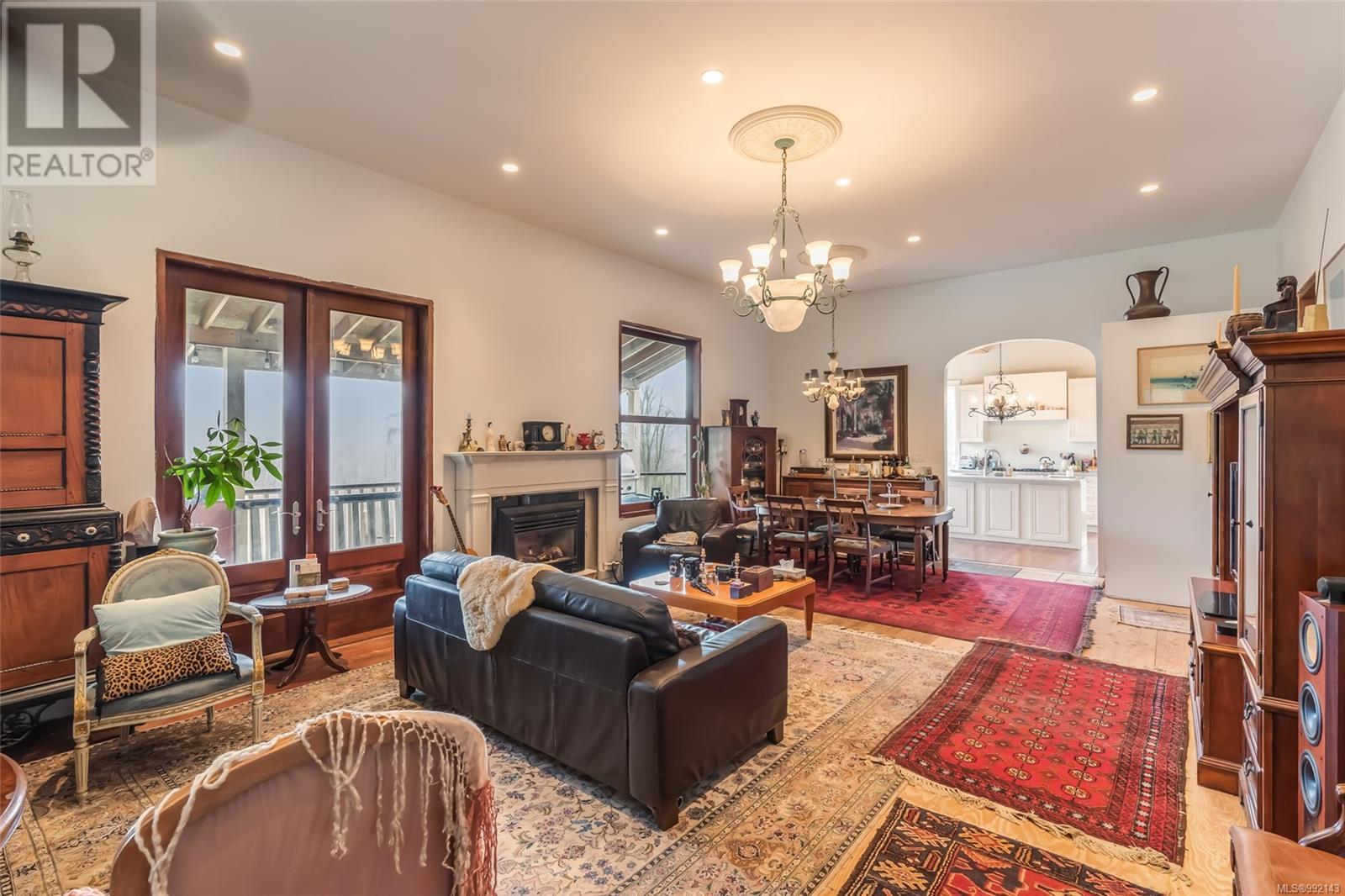 2300 East Wellington Rd