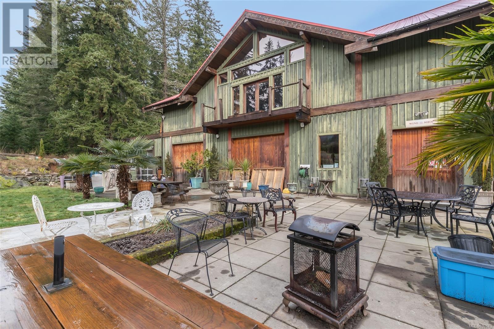 2300 East Wellington Rd