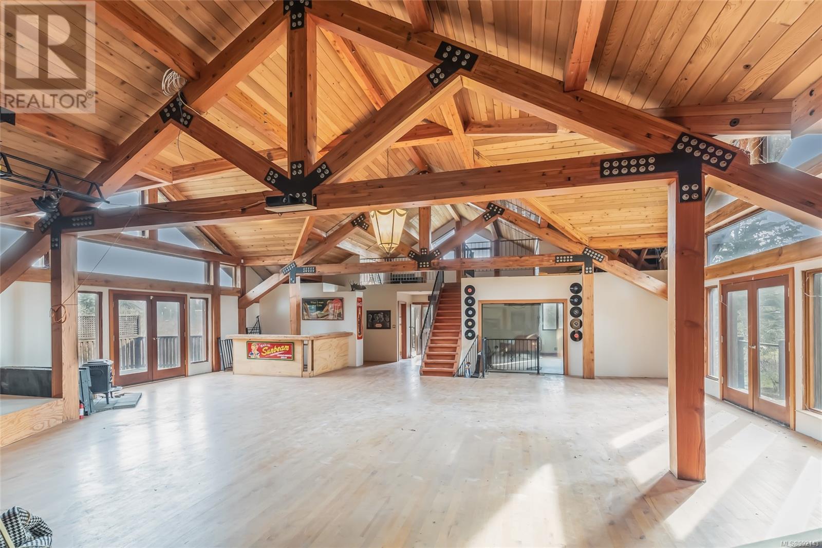 2300 East Wellington Rd