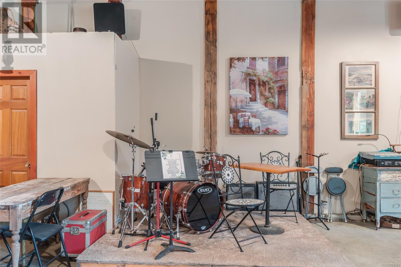 2300 East Wellington Rd