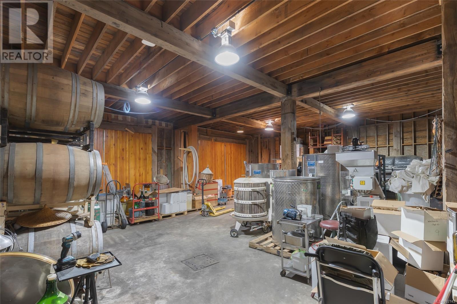 2300 East Wellington Rd