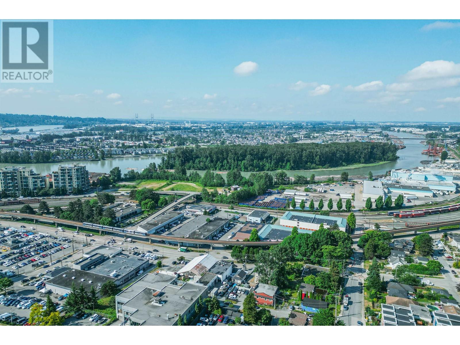 6 320 STEWARDSON WAY