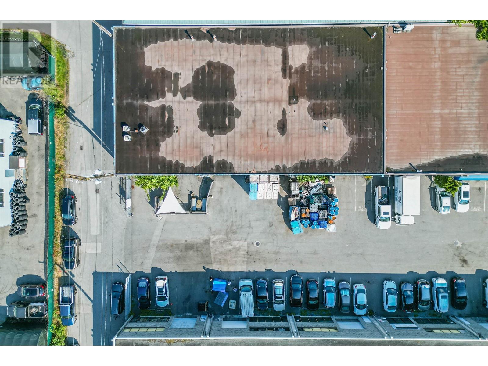 6 320 STEWARDSON WAY