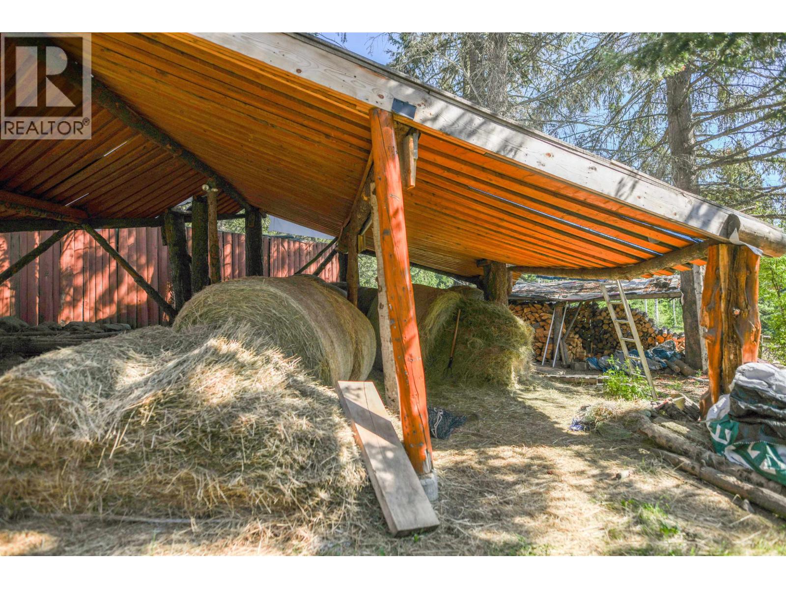 7471 CARIBOO CHALET ROAD