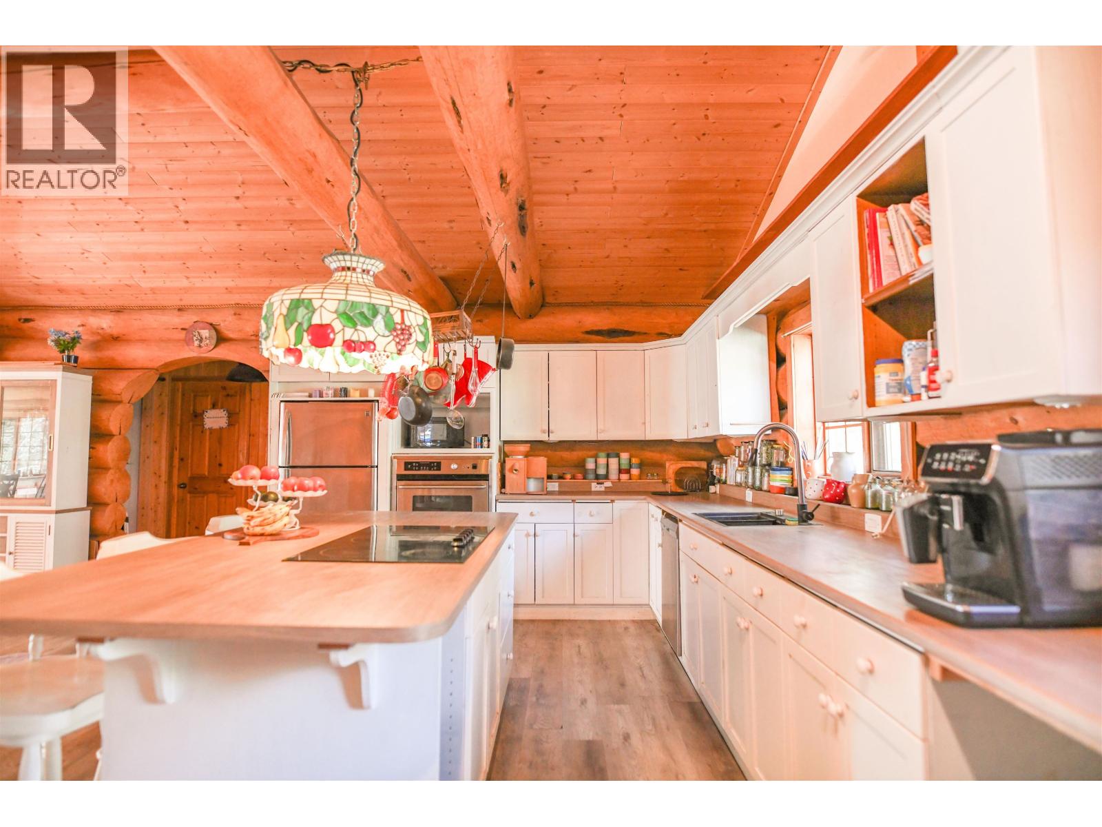 7471 CARIBOO CHALET ROAD