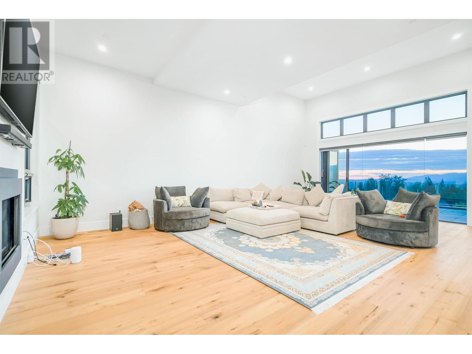 10980 CARMICHAEL STREET